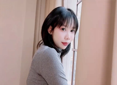Em teen cho chủ nhà địt để được ở miễn phí